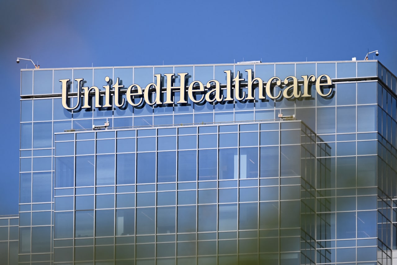 UnitedHealth has a lot more to explain to investors besides its earnings numbers