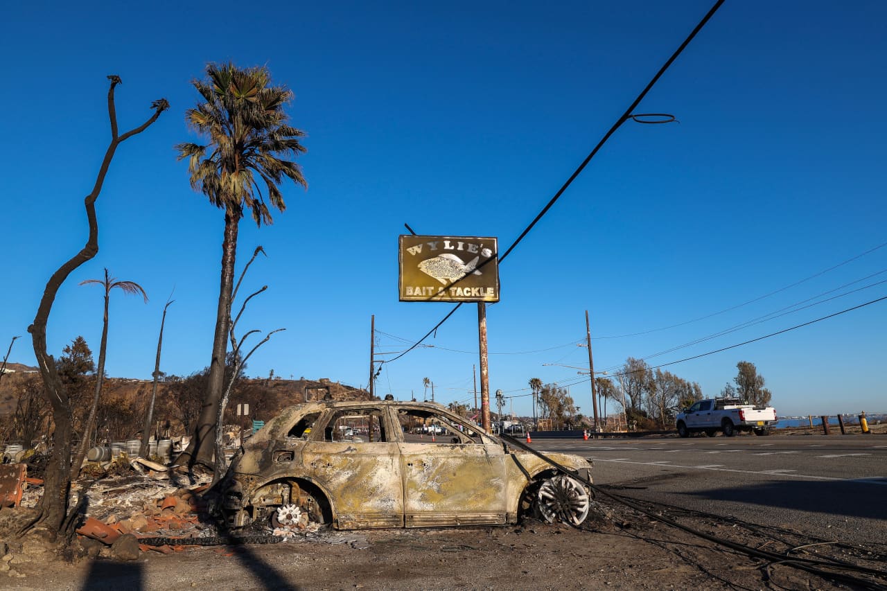 L.A. landlords accused of price gouging say they’re responding to unprecedented demand from wealthy wildfire victims