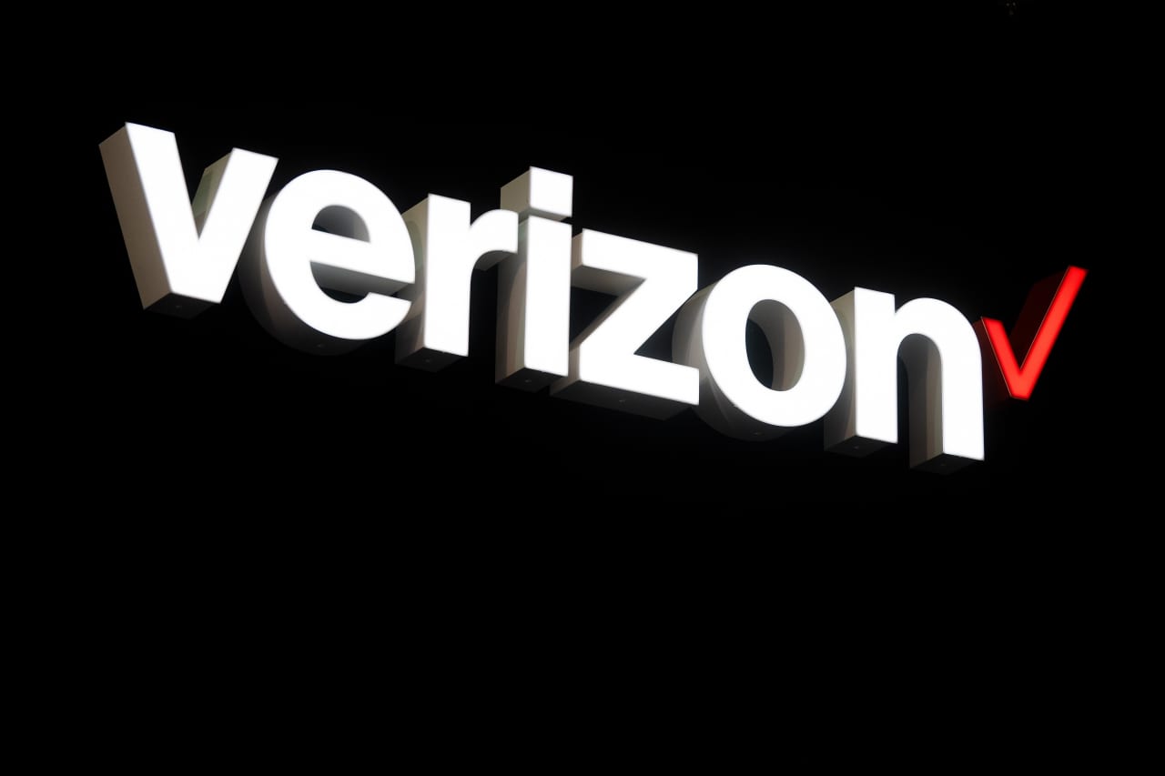 Verizon’s stock rises after biggest gain in five years on key subscriber metric