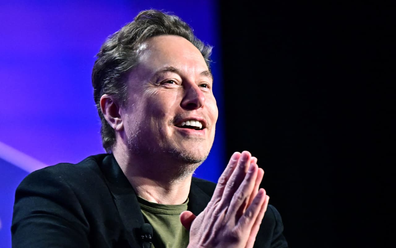 Can Elon Musk save TikTok? Here’s what a potential deal could look like.