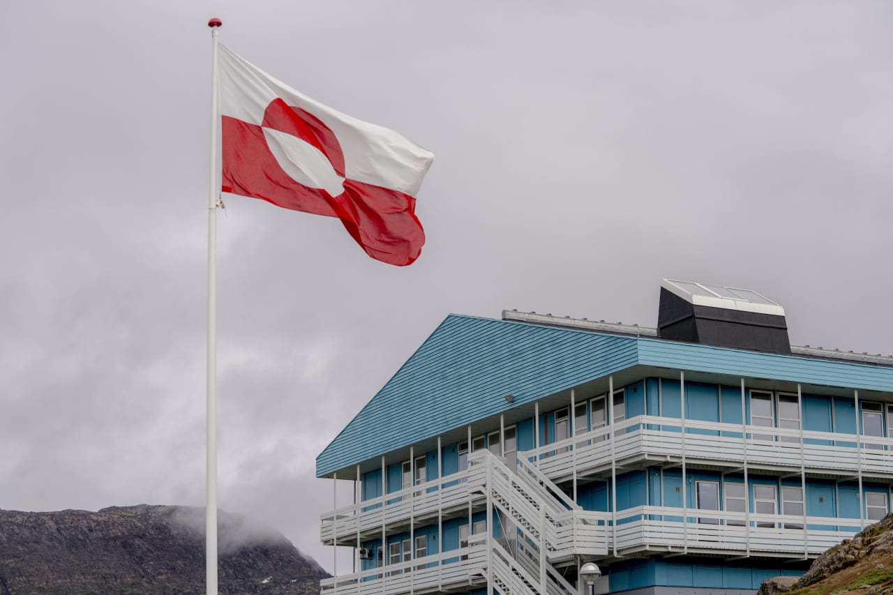 If a choice between Denmark and the U.S. is put to Greenland’s voters, that’s happened before