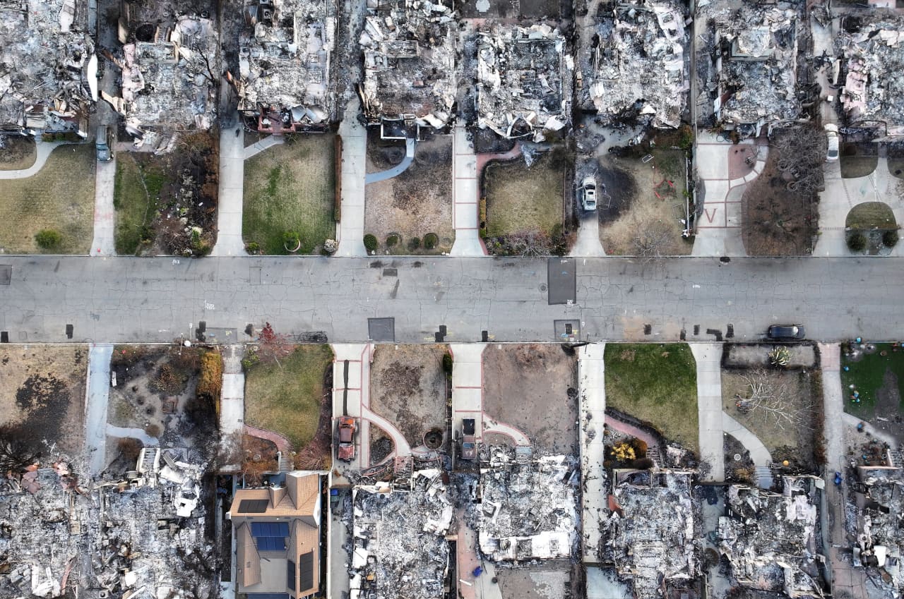 As wildfire damage climbs to  billion, homeowners face higher insurance costs