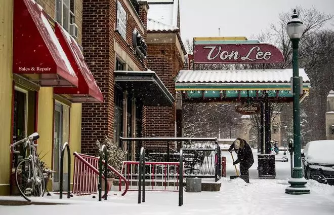 Severe winter storm disrupts life across U.S., 60 million under warnings