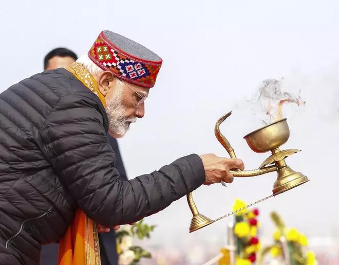 Maha Kumbh 2025: PM Modi takes holy dip at Sangam