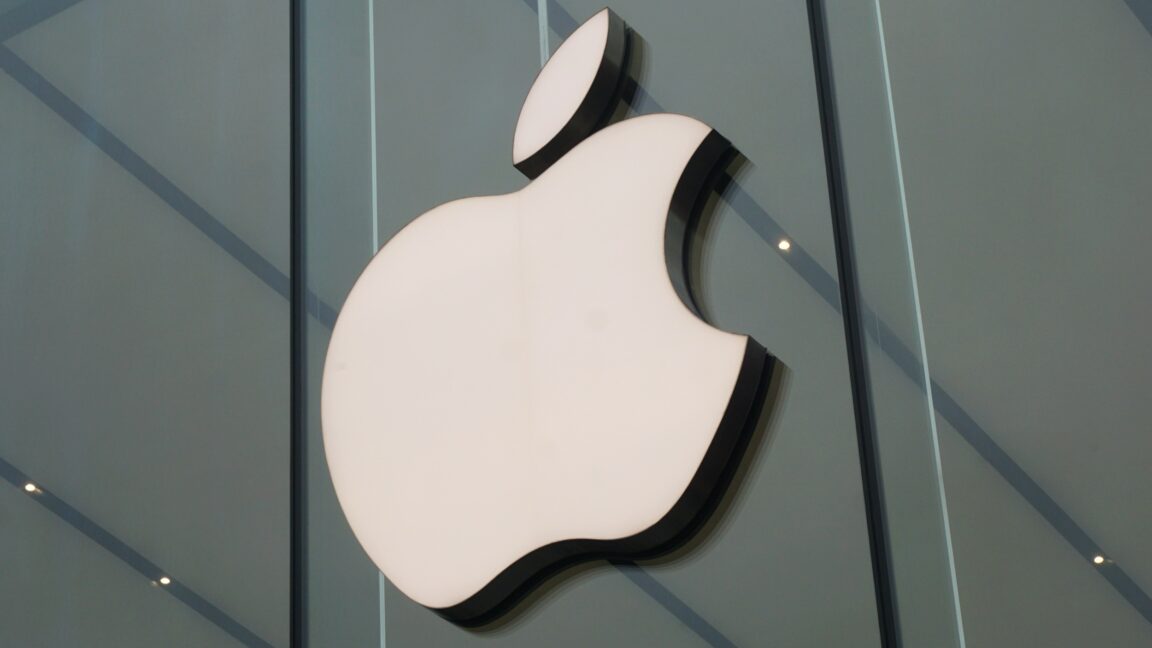 UK demands Apple break encryption to allow gov’t spying worldwide, reports say