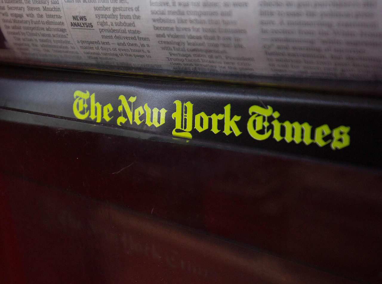 As NY Times adds subscribers, company splits bounty with shareholders