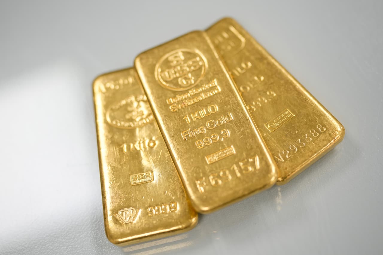 Why central banks’ hunger for gold shows ‘no sign of being quelled’ this year